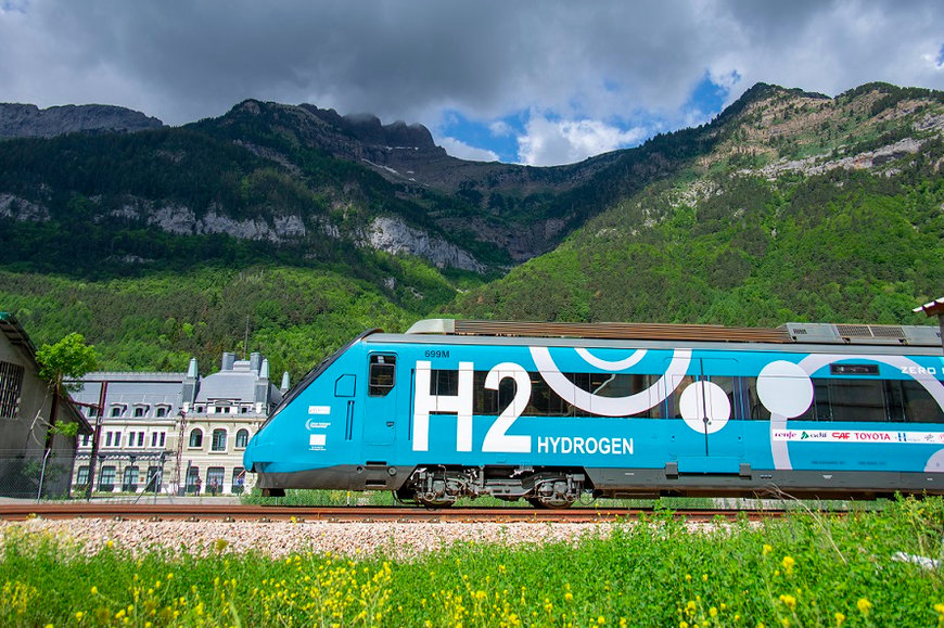 El proyecto FCH2RAIL de Adif es el primer tren de hidrógeno que circula por las vías férreas españolas